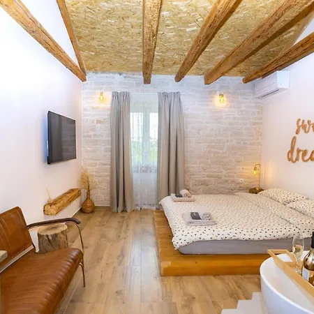 House Dominik-with Pool And Jacuzzi Near Rovinj
