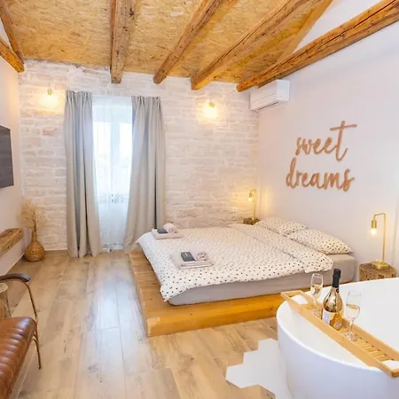 House Dominik-with Pool And Jacuzzi Near Rovinj Kanfanar