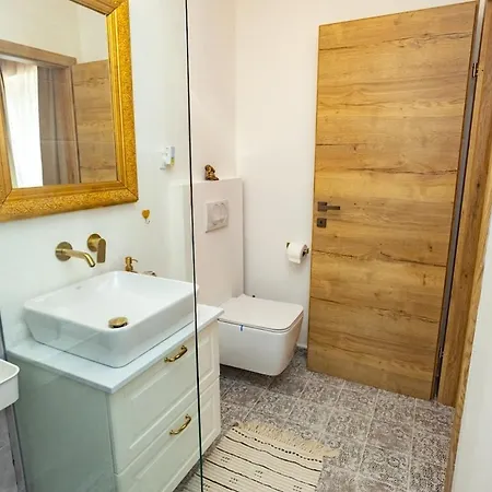 House Dominik-with Pool And Jacuzzi Near Rovinj Kanfanar