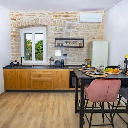 House Dominik-with Pool And Jacuzzi Near Rovinj Kanfanar