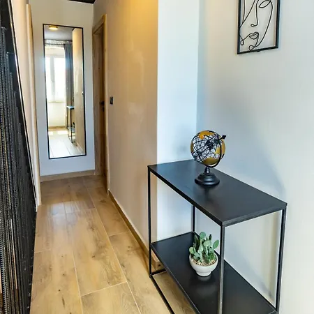 Villa House Dominik-with Pool And Jacuzzi Near Rovinj