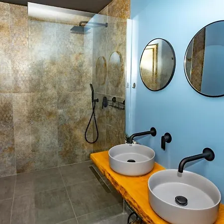 Villa House Dominik-with Pool And Jacuzzi Near Rovinj *