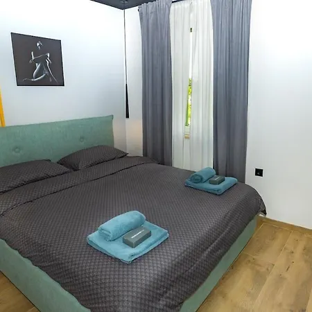 House Dominik-with Pool And Jacuzzi Near Rovinj *